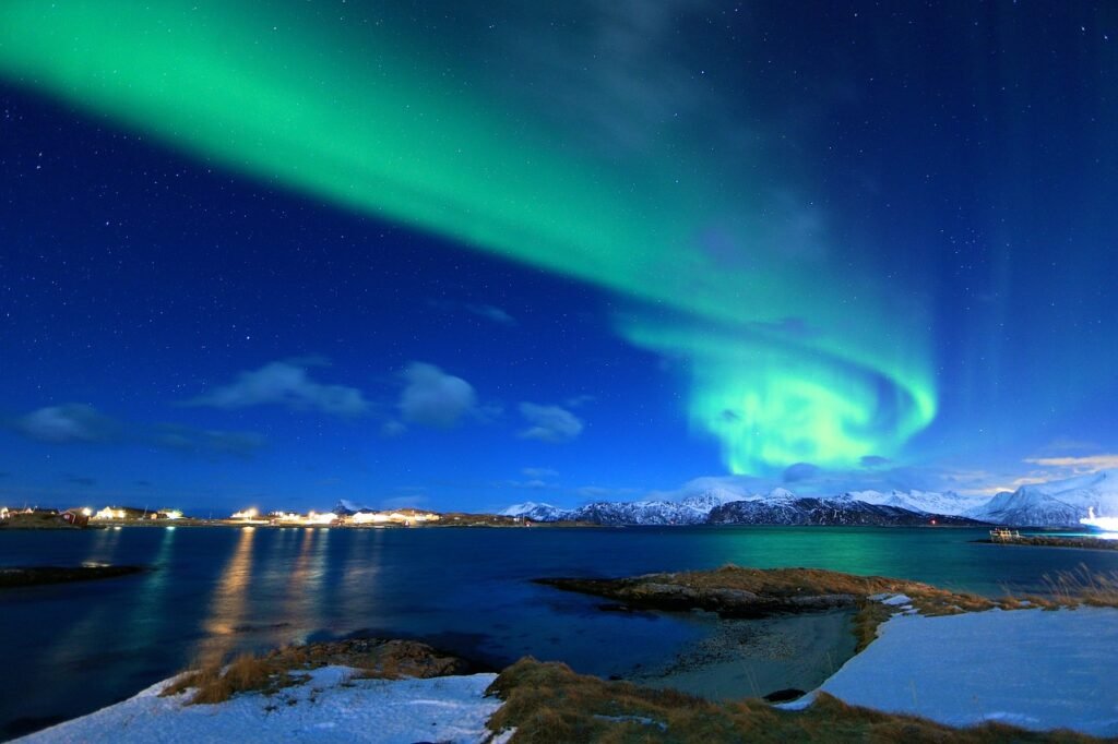 northern light, norway, arctic-2387777.jpg