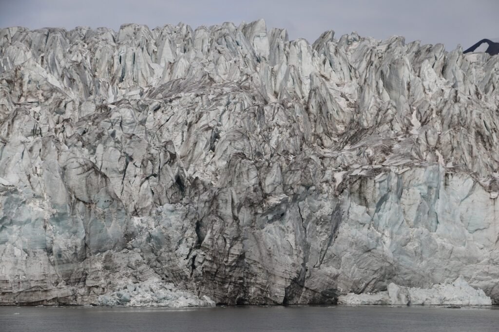 svalbard, ice, glacier-2144679.jpg